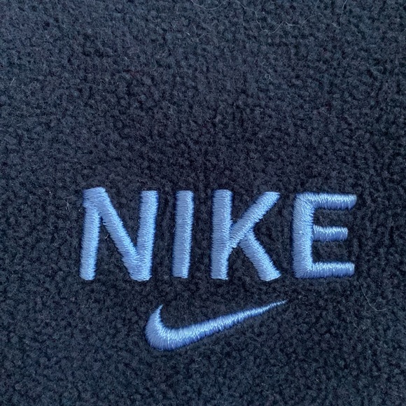 Nike Ski Mask or Winter Hat Face Mask - Picture 4 of 9